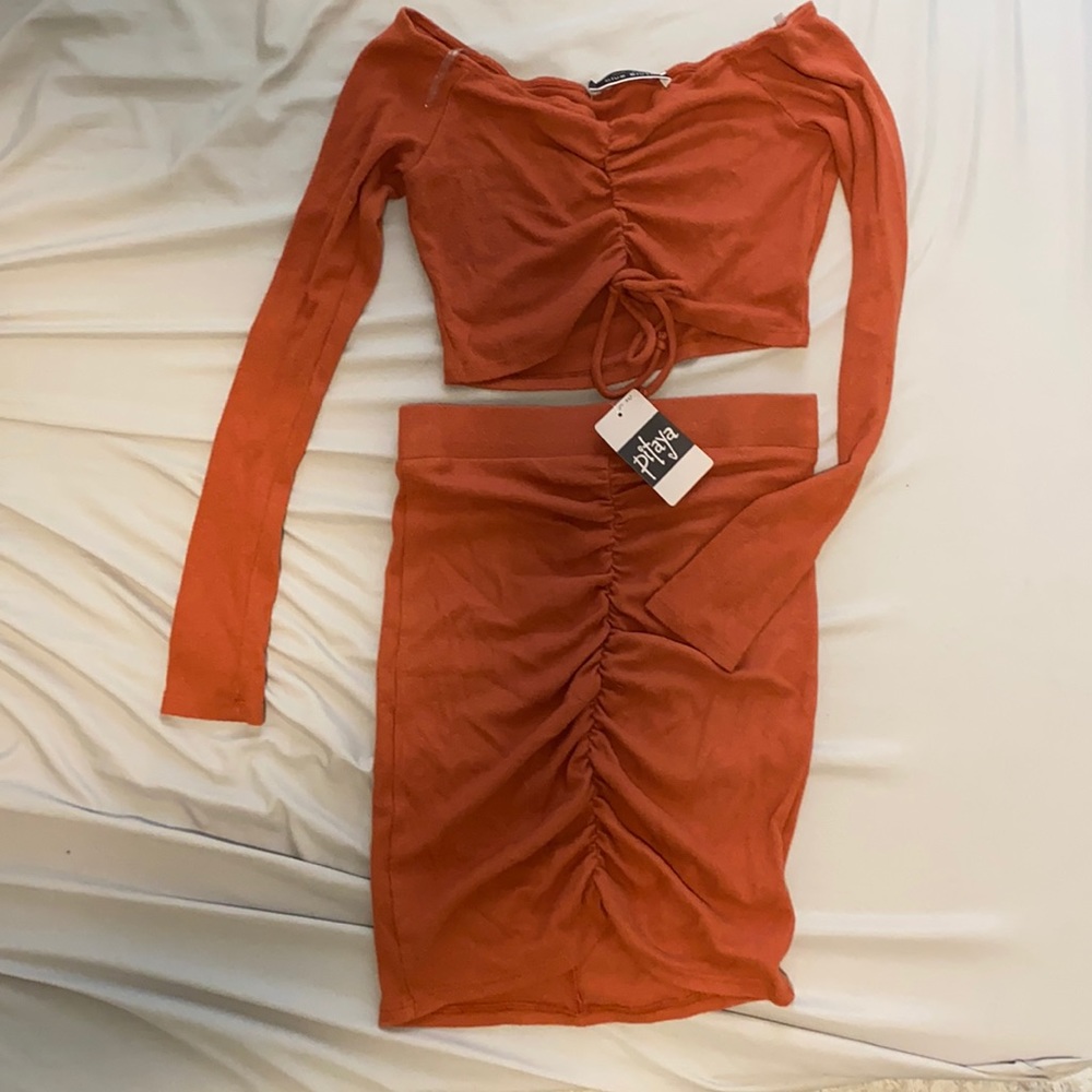 Two piece skirt set